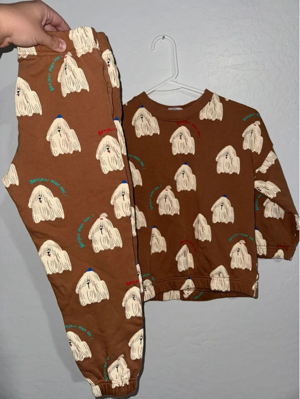 H&M 6X 2 piece sweat set Beige/Bonjour Mon Ami